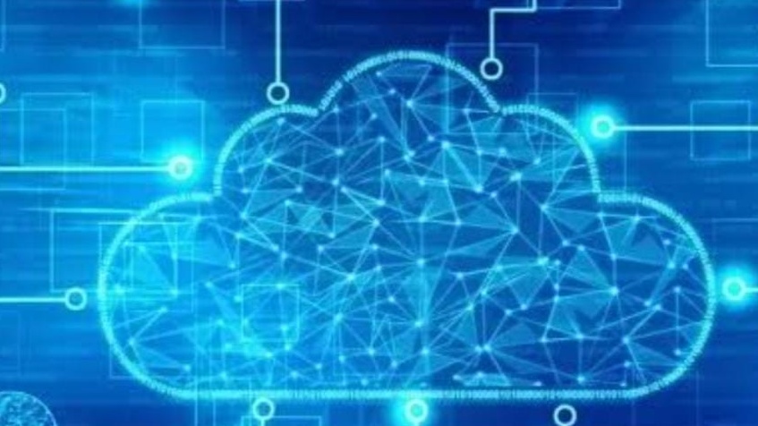 باحثون يكشفون عن 20 ثغرة في سحابة Salesforce الصناعية