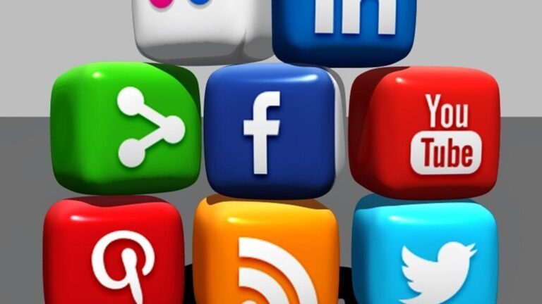 السلطات النيجيرية تعتقل سبعة أشخاص لإدارة مركز احتيال إلكتروني يستهدف ضحايا في بريطانيا