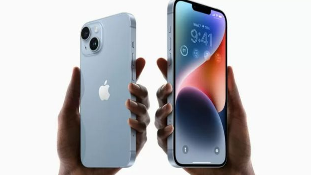  هجمات تجسس تستهدف مستخدمي الآيفون في 100 دولة