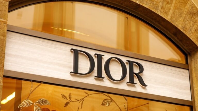 اختراق بيانات عملاء "ديور".. تفاصيل الهجوم السيبراني وإجراءات الاحتواء