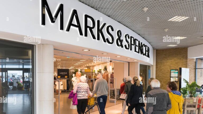 القبض على أربعة متورطين في هجوم إلكتروني بقيمة 440 مليون جنيه إسترليني استهدف Marks & Spencer وCo-op وHarrods